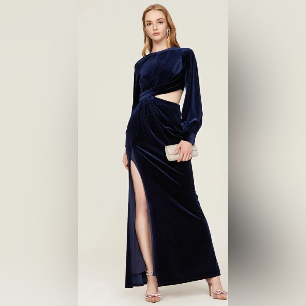 One 33  Social Navy Velvet Velour Cut Out Gown Maxi Dress Size 8